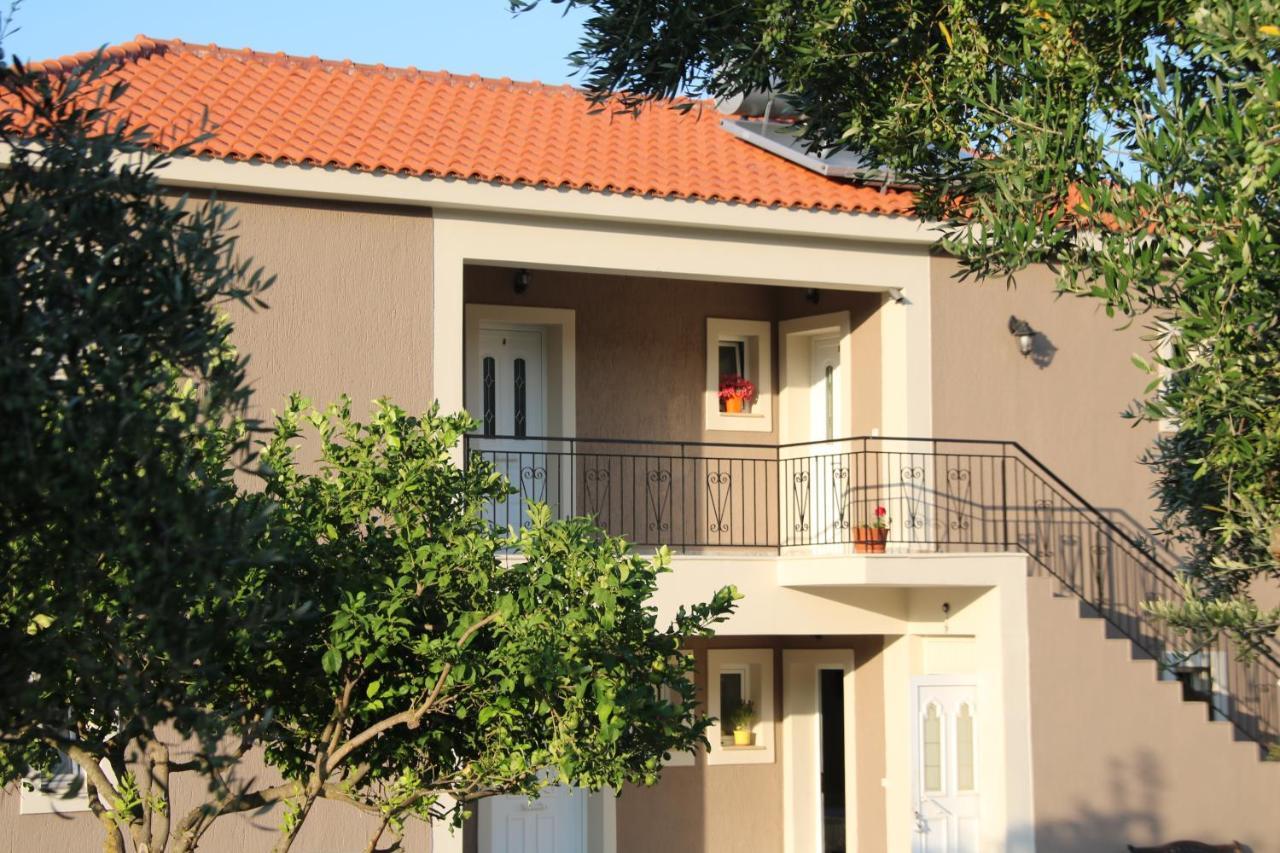 Nikoleta'S Studios Argostoli  Eksteriør billede