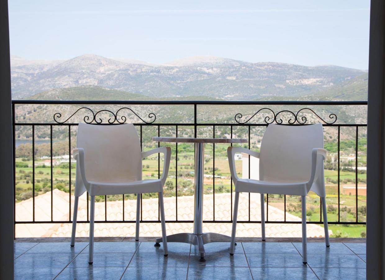 Nikoleta'S Studios Argostoli  Eksteriør billede