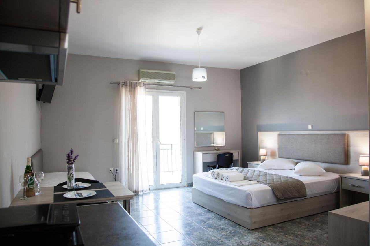 Nikoleta'S Studios Argostoli  Eksteriør billede