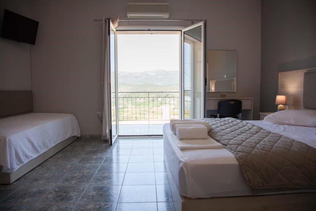 Nikoleta'S Studios Argostoli  Eksteriør billede